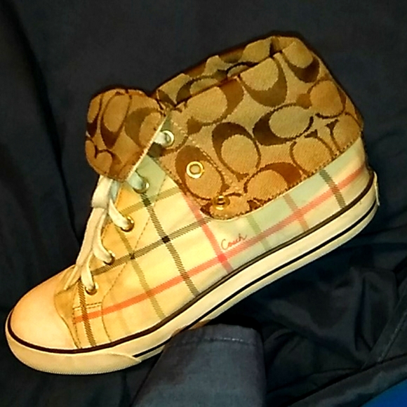 Vintage coach  shoes uber cute and stylish.. - Picture 1 of 3